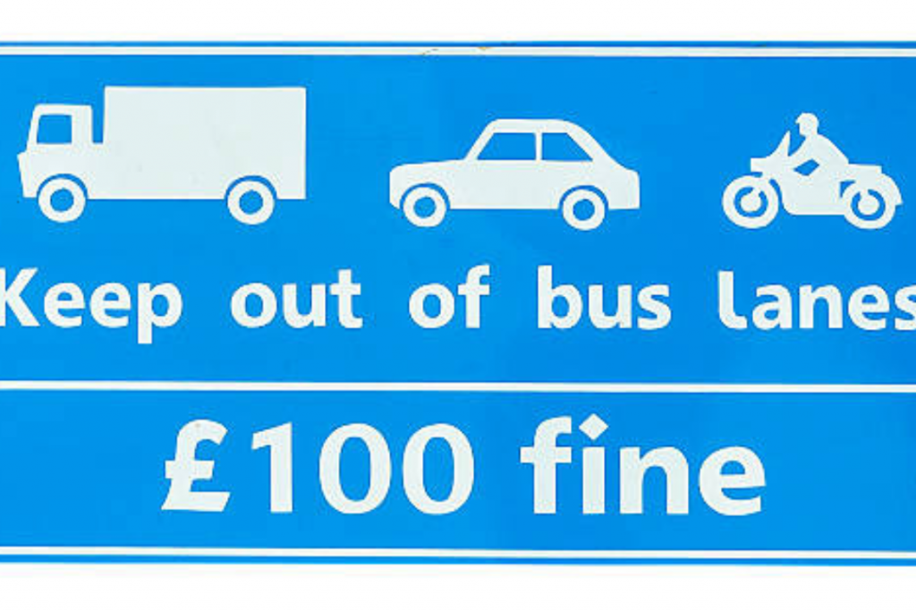 can motorcycles use bus lanes all the time?