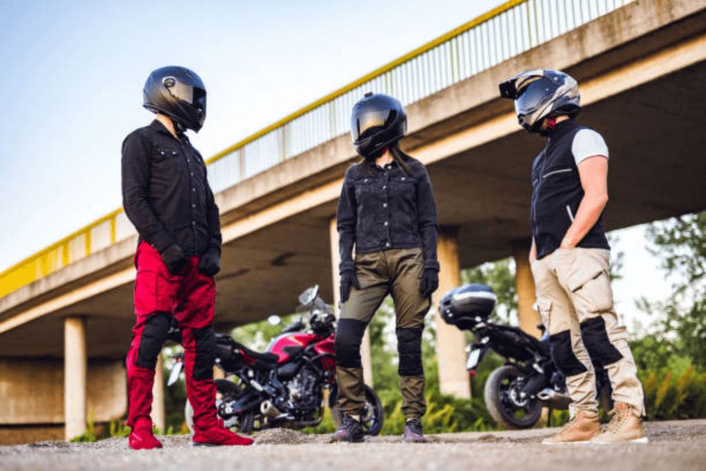 What to wear on a motorcycle complete guide